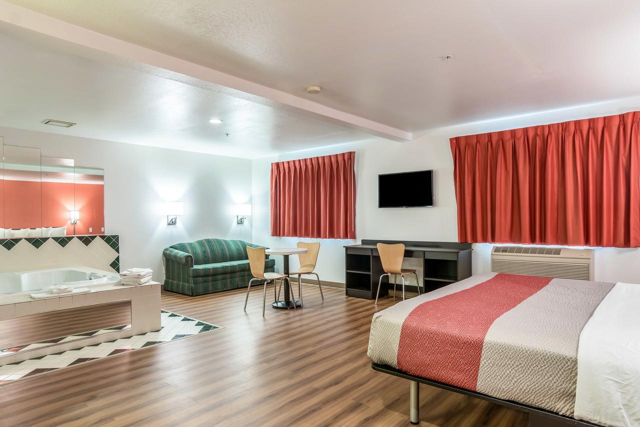 Motel 6-Barkeyville, Pa 외부 사진