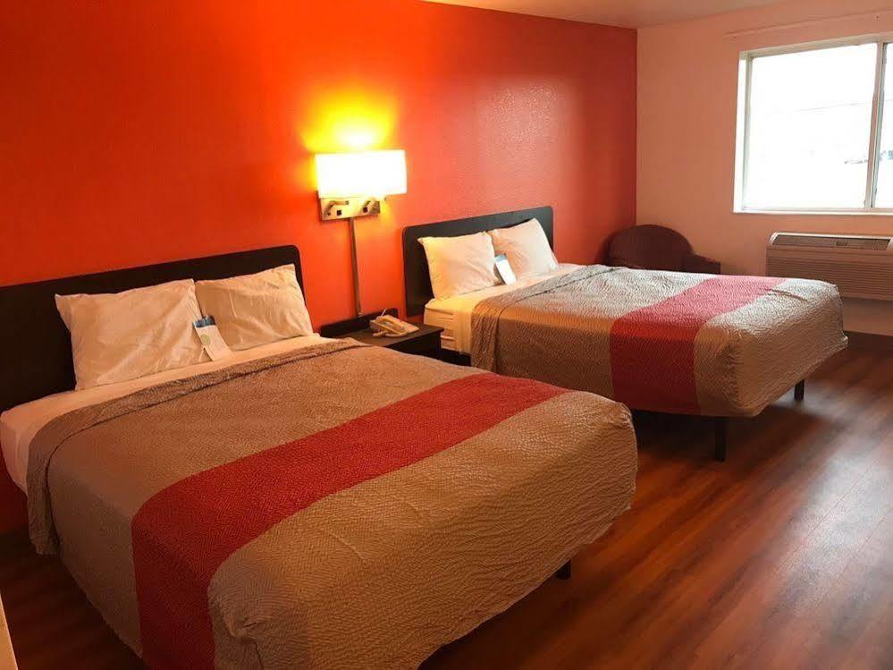 Motel 6-Barkeyville, Pa 외부 사진