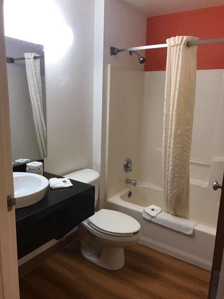 Motel 6-Barkeyville, Pa 외부 사진